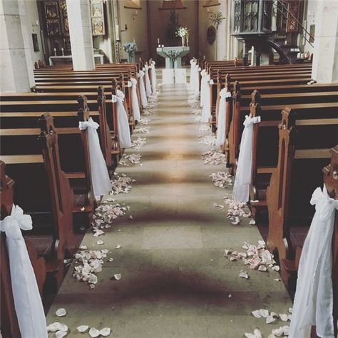 church wedding decorations Simple Church Wedding, Wedding Church Aisle, Church Aisle, Wedding Church Decor, Rustic Wedding Decorations, Church Wedding Decorations, Wedding Aisle Decorations, Ethereal Wedding, Wedding Petals