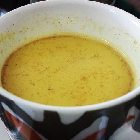 haldi ka doodh  a wonderful warm turmeric beverage to keep you healthy!   http://www.elephantjournal.com/2013/11/drink-hot-turmeric-milk-stay-healthier-this-winter/ Haldi Doodh, Turmeric Milk, How To Stay Healthy, Milk, Drinks, Tableware, Quick Saves