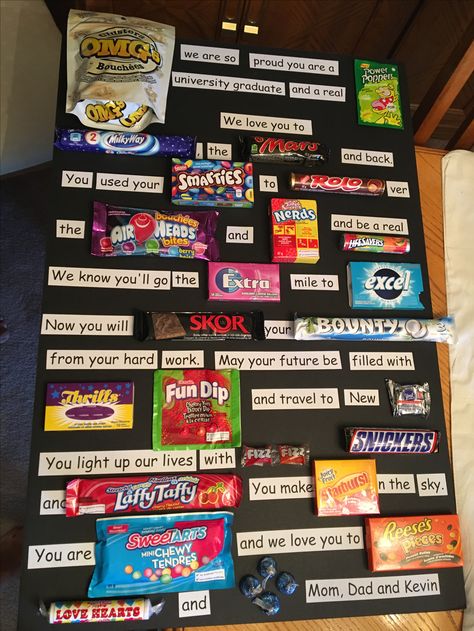 Graduation Candy Board Ideas, Graduation Candy Poster Boards, Graduation Candy Poster, Grade 8 Graduation Gift Ideas, Graduation Candy Card, Senior Poster Board Ideas, Grad Card Ideas, Grade School Graduation, Candy Poster Board