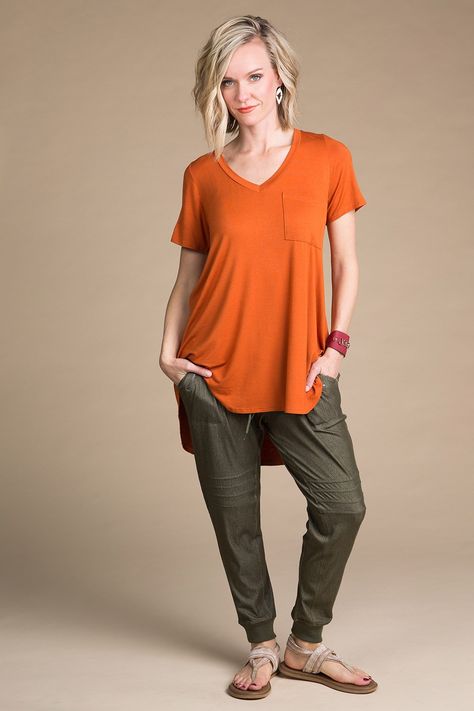 Type 3 Comfortable Orange Outfit Dyt Type 3 Outfits, Blush Dress Outfit, Dyt Type 3, Orange Outfits, Dressing Your Truth, Sassy Style, Raspberry Beret, Core Wardrobe, Bodycon Outfits