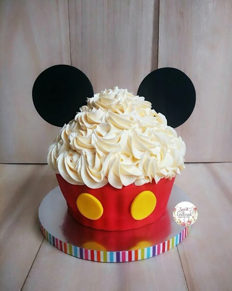 Mickey Mouse Smash Cake, Mickey Mouse Smash Cakes, Bolo Snoopy, Cupcakes Minnie Mouse, Cake Mickey Mouse, Mickey Birthday Cakes, Γενέθλια Mickey Mouse, Mickey First Birthday, Mickey 1st Birthdays