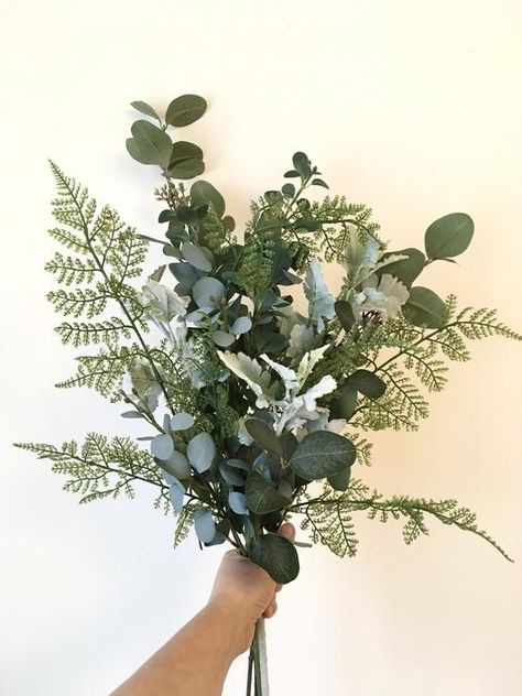 Eucalyptus Bouquets, Rustic Quinceanera, Green Wedding Centerpieces, Eucalyptus Centerpiece, Foliage Bouquet, Greenery Wedding Centerpieces, Small Wedding Bouquets, Foliage Arrangements, Fern Wedding