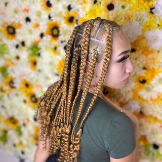 yasmeen nicole (@creatiivegal) • Instagram photos and videos Yasmeen Nicole, Hair Wrap, Natural Hair Styles, Wigs, Braids, Crown Jewelry, Weaving, Instagram Photos, Photo And Video