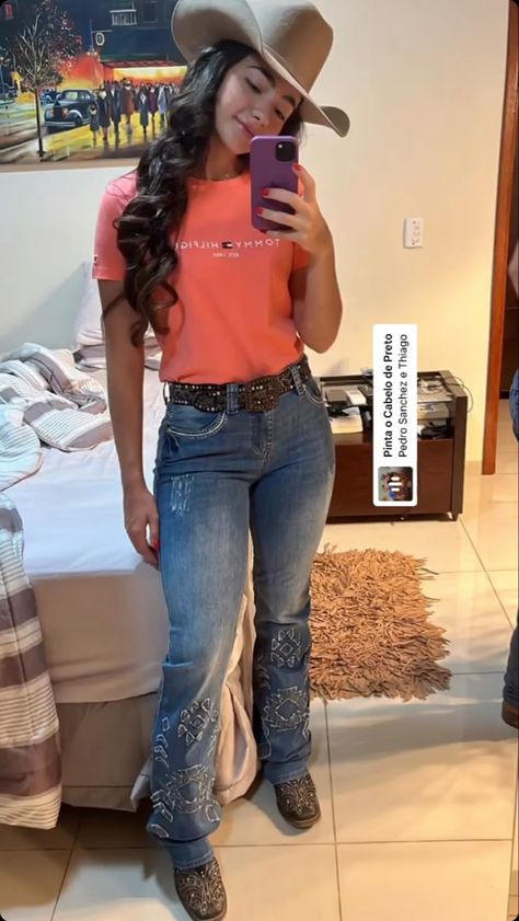 Look Agro, Western Work Outfit, Country Looks, Country Chic Outfits, Outfit Botas, Country Style Outfits, Western Wear Outfits, Looks Country, Cute Country Outfits