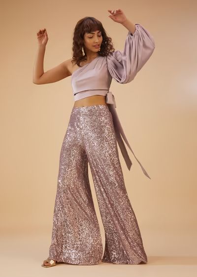 Modern Indian Dress, Crop Top Palazzo, Indo Western Outfit, Indo Western Outfits For Women, Crop Top Design, Crop Top Styles, Sangeet Outfit, Lehenga Designs Simple, Crop Top Designs