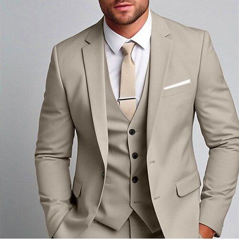 It was the same color. It was not good quality!!!! I have lose the Money for nothing. Business Plus Size, Cheap Suits, Canvas Pants, Lightweight Blazer, Tuxedo Suit, Wedding Suits Men, Mens Khakis, Business Suit, Jacket Buttons