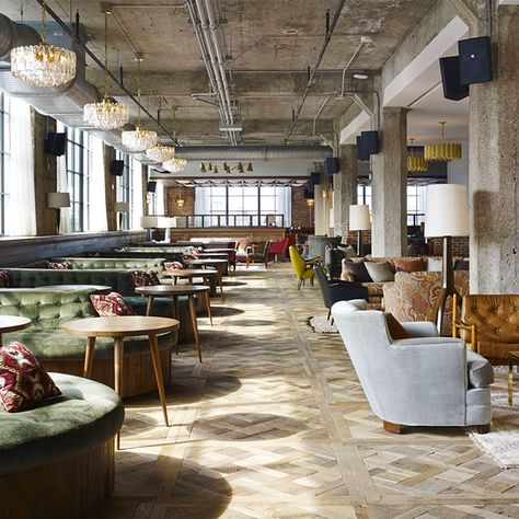 Soho House, a private club house and hotel, transforms an old belt factory into their newest (and largest) property to date. Soho House Chicago, Soho House Berlin, Modern Lamps, Design Café, Lobby Design, Bar Interior, Soho House, Design Del Prodotto, Restaurant Interior Design