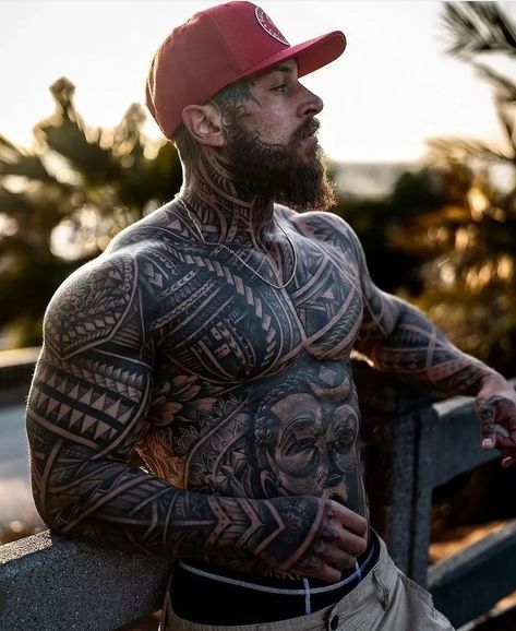 Bald Head Tattoos For Men, Bald Men With Tattoos, Head Tattoo Men Bald, Tattooed Viking Men, Tattoo Guys, Tattooed Guys, Inked Men Muscle, Brian Dawkins, Tatted Men