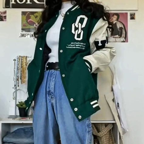 80s Varsity Jacket Outfit, How To Draw Varsity Jacket, Green Varsity Jacket Outfit Aesthetic, Crewneck Outfit Women, Baggy Jacket Outfit, Green Varsity Jacket Outfit, Jock Jacket, Oversized Green Jacket, Vasity Jacket