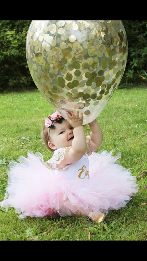 1st Bday Shoot, Babies 1st Birthday, Princess Birthday Party Decorations, Couple Pregnancy Photoshoot, Bday Shoot, Sweet Pictures, Newborn Baby Photoshoot, First Birthday Photos, Baby 1st Birthday