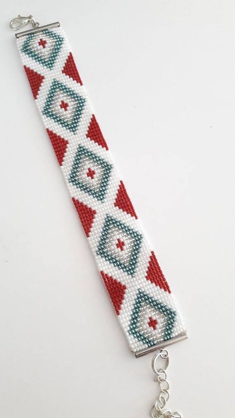 Native American Beadwork Patterns, Bead Loom Designs, Loom Jewelry, Art Perle, Bead Loom Pattern, Loom Bracelet Patterns, Motifs Perler, Loom Pattern, Bead Weaving Patterns