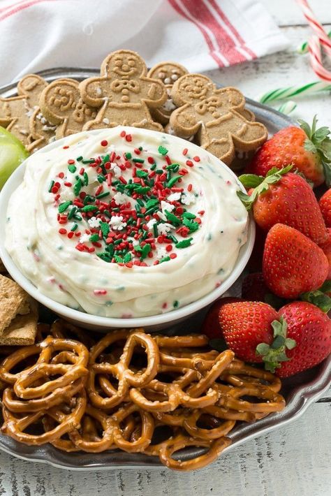 Christmas Cookie Dough Dip, Christmas Cookie Dough, Christmas Dip, Cookie Dough Dip, Holiday Sprinkles, Xmas Dinner, Christmas Eve Dinner, Dessert Dips, Christmas Brunch