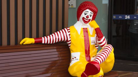 McDonald's has to Hire Fact-Checker to Prove It Serves Real Food Mcdonalds Burger, Creepy Clown, Community Events, Food Safety, Prove It, Real Food, Ronald Mcdonald, To Tell, Japan