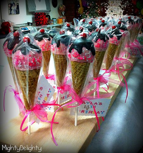 Ice Cream cone cake pops favors and tags | Flickr - Photo Sharing! Cone Cake Pops, Cake Pop Favors, Ice Cream Cone Cake Pops, Γενέθλια Mickey Mouse, Ice Cream Cake Pops, Cone Cake, Ice Cream Cone Cake, Cupcake Cones, Cake Ball