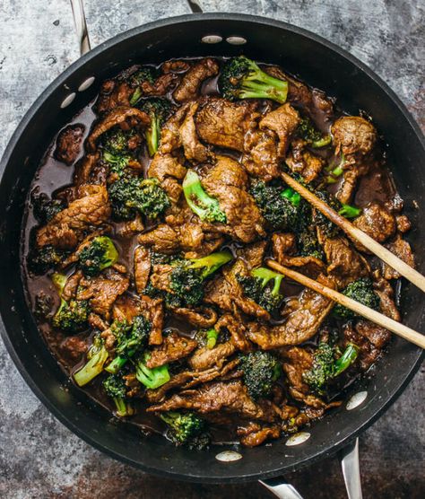 Beef and Broccoli | 16 High-Fiber Dinners That Are Actually Delicious AF High Fiber Dinner, Steak And Broccoli, Easy Beef And Broccoli, Chinese Beef, Beef Broccoli, Keto Beef, Crockpot Dinners, Mapo Tofu, Beef And Broccoli