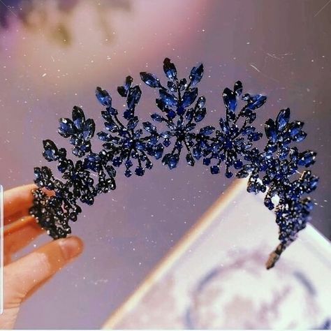 Dark Blue Crown, Quince Crowns, Quince Crown, Quinceanera Tiaras, Crystal Crown Tiaras, Victorian Gown, Crown Aesthetic, Heart Crown, Beautiful Tiaras