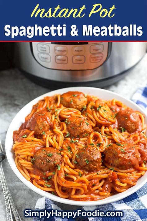 Instant Pot Spaghetti and Meatballs is a delicious one-pot meal. This pressure cooker spaghetti and meatballs is easy to make and is ready in under an hour, Instant Pot Recipes by simplyhappyfoodie.com #instantpotspaghetti #instantpotspaghettiandmeatballs #pressurecookerspaghettiandmeatballs Instant Pot Spaghetti And Meatballs, Instapot Ideas, Pressure Cooker Spaghetti, Budget 101, Instant Pot Spaghetti Recipe, Homemade Meatballs Recipe, Instant Pot Spaghetti, Dump Recipes, One Pot Spaghetti