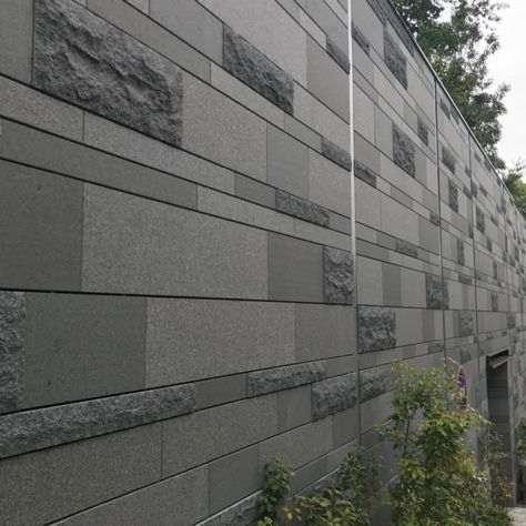 Compound Wall Design, Stone Wall Design, Compound Wall, Outdoor Deco, Main Gate Design, Boundary Walls, Exterior Wall Design, Modern Fence, Stone Cladding