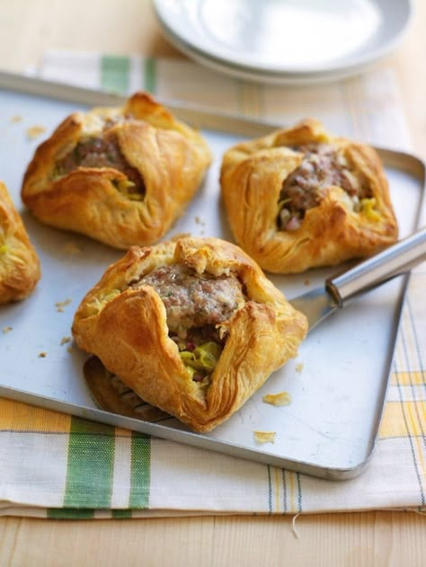 Savoury Pastry, Puff Pastry Recipes Savory, Sausage Dishes, Healthy Brunch, Savory Pastry, Delicious Magazine, Recipes Delicious, Dinner Party Recipes, Puff Pastry Recipes