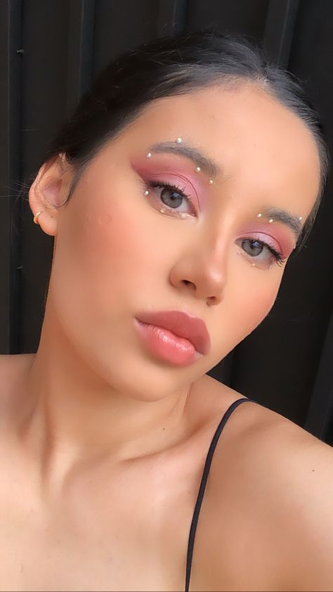 Maddy Perez inspired makeup Mandy Perez Makeup, Mandy Perez, Maddy Perez Makeup, Maddy Perez, Euphoria Makeup, Inspired Makeup, Makeup Inspo, Makeup Inspiration, Easy Hairstyles