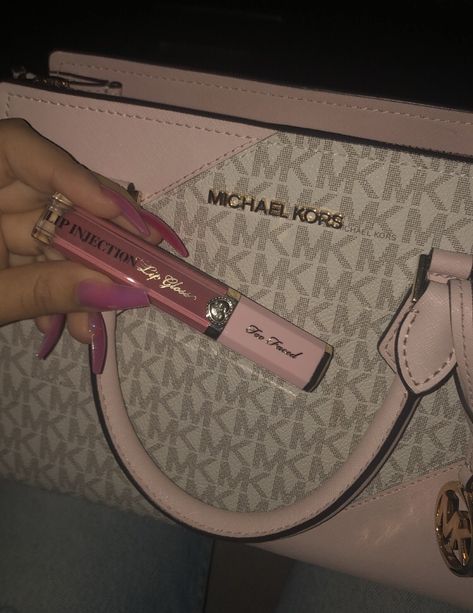 pink , michael kors bag, too faced lip, acrylic coffin nails Michael Kors Pink Bag, Michael Kors Aesthetic, Lip Injection Lip Gloss, Pink Michael Kors Bag, Barbie Shoes, Luxury Bags Collection, Pretty Pink Princess, Lip Injections, What In My Bag