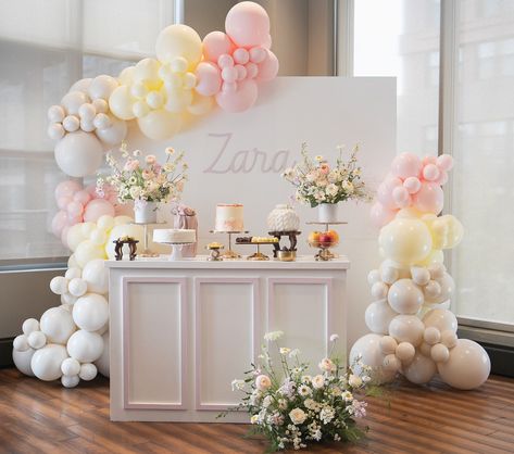 We had the absolute pleasure of styling Zara’s first birthday party, a beautiful celebration steeped in Korean tradition 🌸 Design and Decor: @bypriscilahawn Venue: @pinstripesbbb @pinstripes_cater.events Photographer: @eliseyun.photography Flowers: @_dear_flower_ Signage: @friendlilypress Sweet Memories 💫 — #DCEvents #DCeventdesign #kidsparties #firstbirthday #DMVevents #DCMoms #VirginiaMoms #visitloudoun #leesburgva #MarylandMoms #DMVBabyShower #eventdesign #Washingtondceventplanner... Flower Signage, Table Draping, Backdrop Ideas, Photography Flowers, First Birthday Party, Sweet Memories, Dessert Table, Event Planner, Graduation Party