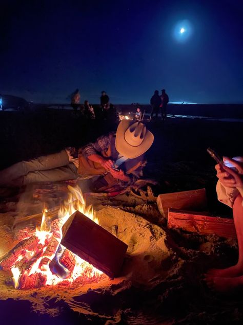 #cowboy #beachcowboy Surfer Cowboy, Cowboy Camping, Cowboy Campfire, Artist Identity, Cowgirl Coquette, Cowboy Camp, Cabin Activities, California Cowboy, Oc Au