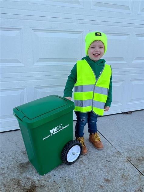 Garbage Man Halloween Costume, Trash Halloween Costumes, Trash Man Halloween Costume, Garbage Man Costume, Kids Garbage Man Costume, Diy Boy Halloween Costume, Garbage Man Costume For Kids, Trash Truck Family Costume, Diy Garbage Truck Costume