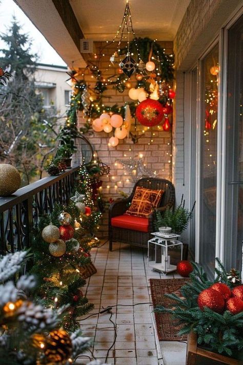 Christmas Decor Ideas For Balcony, Apartment Holiday Decorating, Burgundy Christmas Decor, Painting Ideas Pumpkin, Front Yard Halloween, Flower Gardening Ideas, Christmas Balcony, Bad Case Of Stripes, Decorating Balcony