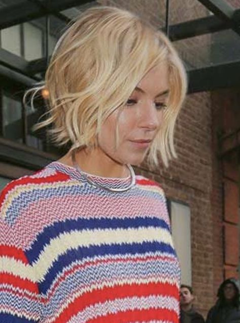 Michelle Williams Hair 2023, Chin Bob, Michelle Williams Hair, Bixie Haircut, Highlight Bob, Shaggy Short Hair, Chin Length Hair, Short Hair Balayage, Michelle Williams