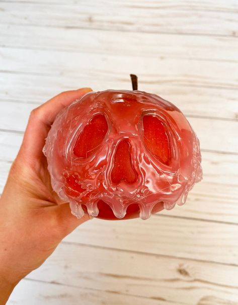 DIY Poison Apple Decoration - The Rambling Introvert Evil Queen Apple Diy, Diy Poison Apple Decor, Poison Apple Wreath, Faux Poison Apples Diy, Diy Poison Apple Prop, Diy Poison Apple Decoration, Poison Apple Halloween Decor, Halloween Poison Apples, Poison Apple Diy