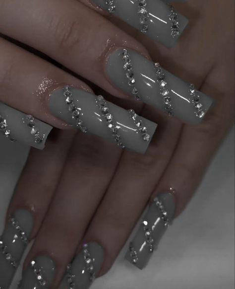 Nails Bling, Grey Nails, Gray Nails, Bling Nails, Nail Inspo, Manicure, Nail Designs, Nails, Grey