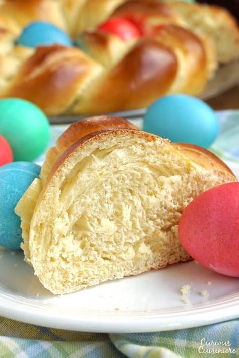 Italian Easter Recipes, Greek Easter Bread, Easter Bread Recipe, Italian Easter Bread, Italian Easter, Pane Dolce, Easter Bread, Easter Baking, Easter Goodies