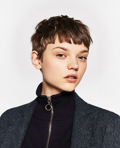 Super Short Hair For Women, Pixie 2023, Buzz Cuts For Women, Short Haircuts Ideas, Easy Short Hairstyles, Low Maintenance Short Haircut, Waves Haircut, Haircuts Ideas, Super Short Hair