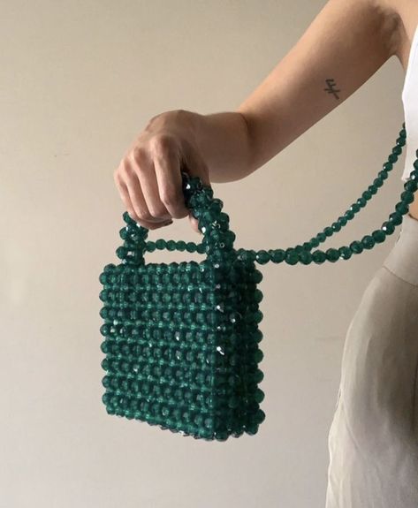 Beaded Bags Outfit, Tas Manik Manik Aesthetic, Beaded Bag Outfit, Tas Manik Manik, Hand Beaded Bag, Bead Bag, Beaded Beads, Crystal Bags, Pearl Bag