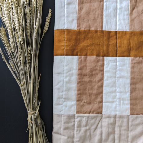 Oristano Quilt Pattern out now at Quiltd Studios.com, cover quilt features Kona Roasted Pecan, Kona Bone, Kona Parchment and Kona Biscuit Kona Cotton Solids Quilt, Solids Quilt, Gingham Quilt, Modern Quilt Pattern, Jessica Rose, Solid Quilt, Classic Quilts, Quilt Labels, Quilting Inspiration