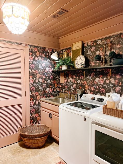 Terra Cotta Laundry Room, Laundry Room Wallpaper Floral, Floral Wallpaper In Laundry Room, Laundry Room Ideas Maximalist, Pink Wallpaper Laundry Room, Pink Laundry Room Ideas, Maximalist Laundry Room, Bold Floral Wallpaper Laundry Room, Cottagecore Laundry Room