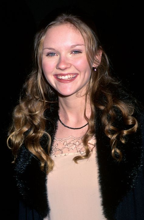 Kristin Dunst, Kristen Dunst, Mad Woman, Jane Watson, Mary Jane Watson, Mad Women, Kirsten Dunst, Famous Women, Girl Next Door