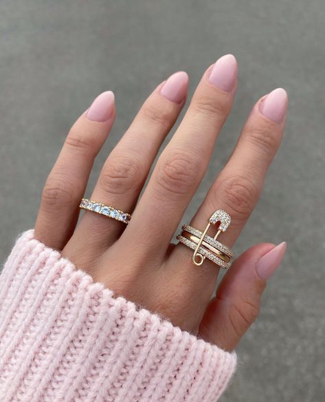 Safety Pin Ring, Pin Ring, Safety Pin Jewelry, Mixing Metals, Love Quotes For Wedding, Band Fashion, Ring Baguette, Birthday Wallpaper, Expensive Jewelry Luxury