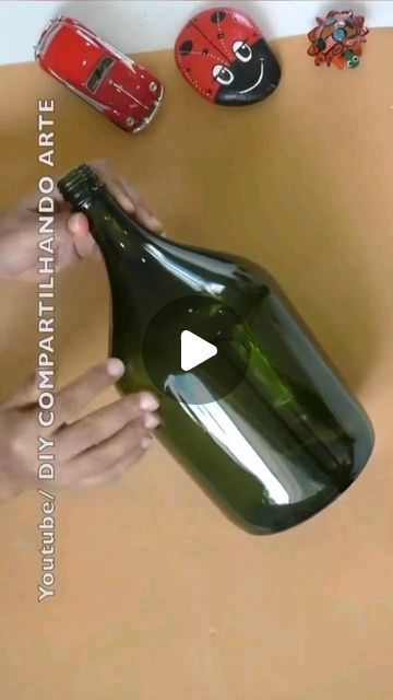 Glass Bottle Diy Projects, Glass Bottle Diy Decoration, Bottles Decoration Diy, Bottle Art Projects, Glass Bottle Diy, Diy Glass Bottle Crafts, Wine Glass Crafts, Wine Glass Art, Wine Bottle Art