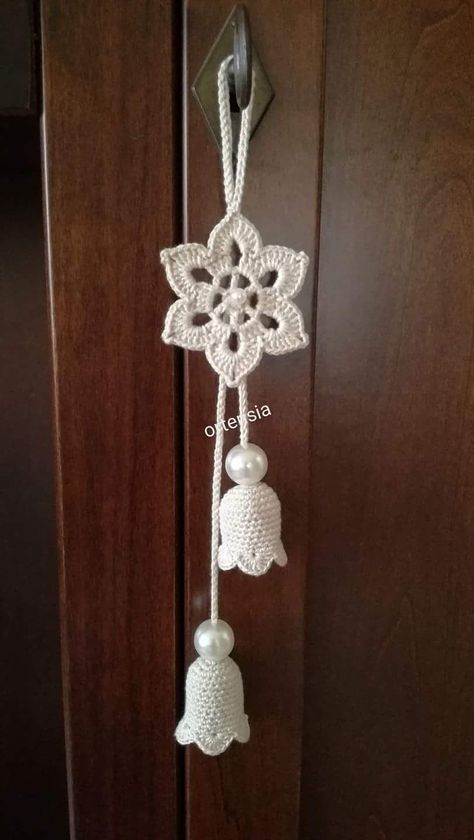 Crochet Dreamcatcher Pattern, Fancy Envelopes, Crochet Wall Art, Crochet Dreamcatcher, Clothes Tutorial, Stylish Crochet, Crochet Wall Hangings, Clothes Crochet, Crochet Curtains