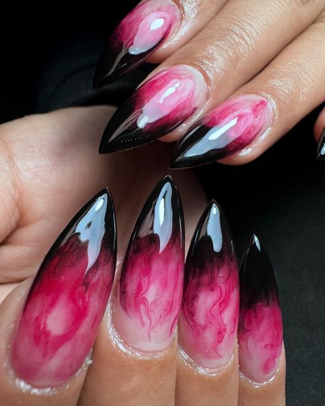 🦇🦇🦇🦇🦇🦇🦇 . . . . . . #nails2inspire #halloween #halloweeninspo #nailsinspiration #nailartist #obscureart #spooky #spookyseason #gothic #vampire #darkwave #thecure #halloween #obscure #balenciaga #viralnails #latex #blackart #punkstyle #rednails #nightmare #bloodnails Pink Vampire Nails, Halloween Nails Pink And Black, Nails Pink And Black, Halloween Nails Pink, Blood Nails, Vampire Nails, Halloween Nail Ideas, Horror Nails, Halloween Manicure