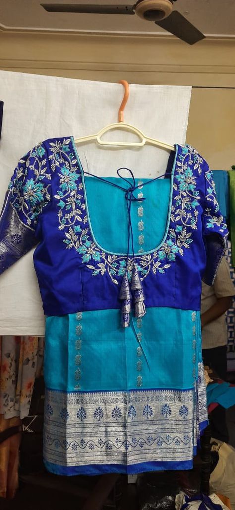 Maggam Work Pattu Blouse Designs Latest, Blue Maggam Work Blouse Designs Latest, Computer Works For Blouses, Simple Maggam Work Blouses Blue, Blouse Work Designs For Pattu Sarees, Blue Embroidery Blouse Designs, New Model Computer Work Designs, Maggam Work Blue Blouse Designs, Blose Desines New Work