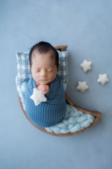 Newborn baby boy, in moon prop holding a star, Arizona in-home newborn session process from start to finish, Newborn Hospital Pictures, Newborn Halloween Costumes, Newborn Room, Newborn Halloween, Newborn Photography Boy, Hospital Pictures, Newborn Family Photos, First Things First, Newborn Hospital