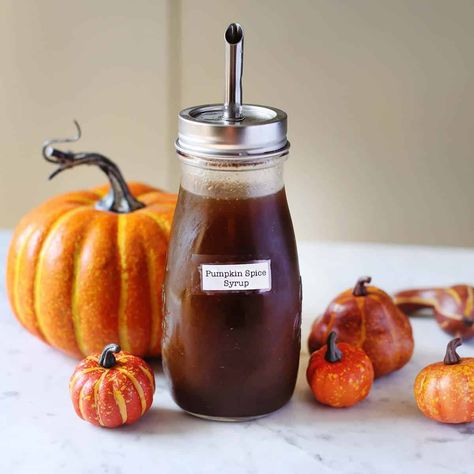 Pumpkin Spice Syrup Recipe, Homemade Pumpkin Spice Syrup, Tiny Pumpkins, Pumpkin Syrup, Drink At Home, Homemade Soda, Homemade Pumpkin Spice, Seasonal Drinks, Pumpkin Spice Syrup