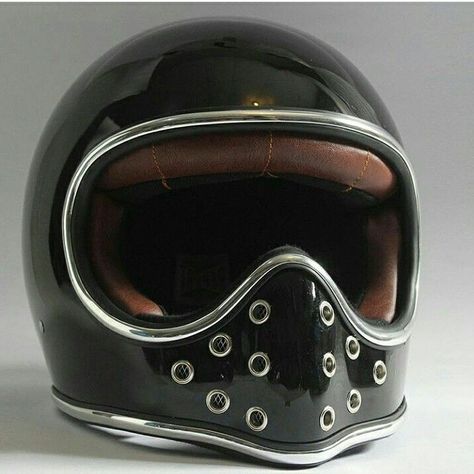 Motorcycle helmets Chopper Helmets, Bobber Helmets, Motorcycle Helmets Art, Ktm Dirt Bikes, Honda Bobber, Motorcycle Baby, Cafe Racer Moto, Biker Helmets, Retro Helmet