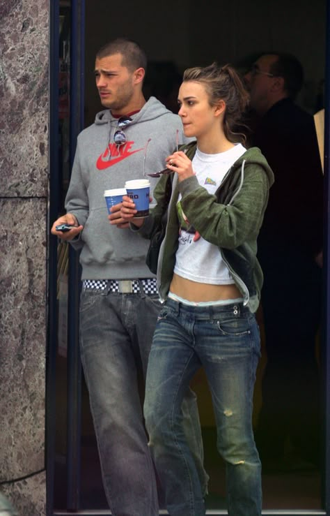 90s Outfits Summer, Jamie Dornan And Wife, Keira Knightley Style, Panty Slip, Kiera Knightly, 90s Outfits, Keira Knightly, Outfits 90s, Outfit 90s