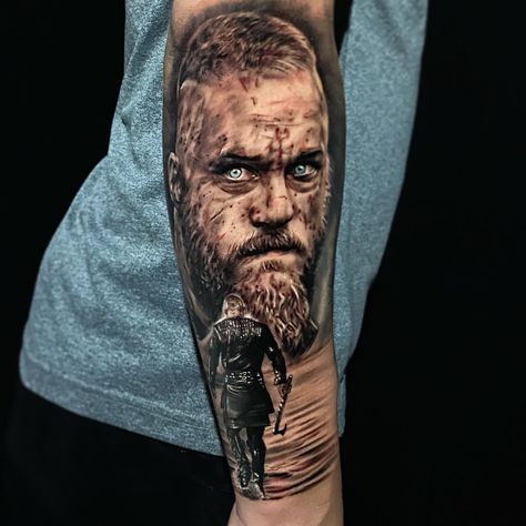 Uhtred Tattoo, Ragnar Lothbrok Tattoo Design, Ragnar Tattoo, Ragnar Lothbrok Tattoo, Viking Warrior Tattoos, Ragnar Lothbrok Vikings, Vikings Tattoo, Madara Wallpaper, Black Art Tattoo