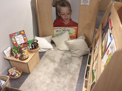 Book Areas Early Years, Literacy Areas Early Years, Book Area Preschool Reading Corners, Reggio Book Corner, Preschool Areas, Primary School Book Corner, Early Excellence, Eyfs Literacy, Early Preschool