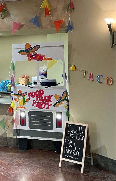 Food Truck Bulletin Board Ideas, Food Truck Theme Ideas, Vacation Bible School Food Ideas, Food Truck Theme Party, Taco Truck Trunk Or Treat, Food Truck Party Vbs Decorations, Food Truck Vbs Decorations, Taco Truck Ideas, Taco Truck Party